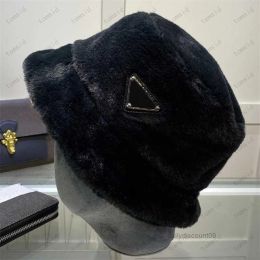 Hats Unisex Winter Brim Hats Warm Bucket Hat Rabbit Fur Luxury Flat Fitted Solid Bonnet Fashion Street Beanies for Women Men