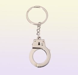 Simulation handcuffs metal keychain car key bottle opener men and women keychain4034230