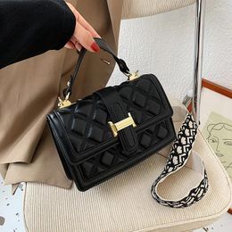 Bag 2024 Luxury Lattice Women Tote Quality Leather Shoulder Bags Hasp Flip Lady Messenger Black Ladies Satchel