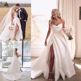 Boho Country Satin A Line Wedding Dresses Strapless High Side Slit Bridal Gowns Sexy Open Back Plus Size Maternity Bride Reeption Robes De Mariee YD