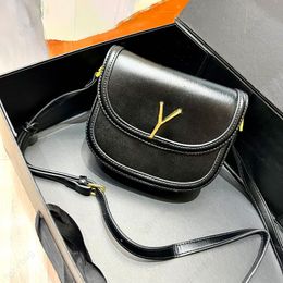 New designer bag Vintage leather saddle bag Men'bag Black fashion shoulder bag crossbody Elegant flip bag Mini high quality women bags handbag purse