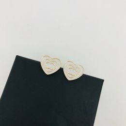 Designer Double-letter Stud Earrings Heart-shaped White Enamel Stud Earrings Geometry Famous Women's Earrings Wedding Party Gift Brass Jewellery