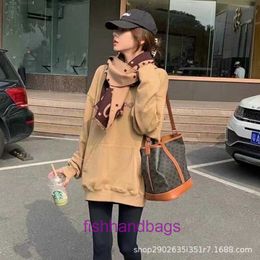 Factory Outlet Wholesale selinss Tote bags for sale bucket bag genuine leather womens one shoulder crossbody leisure With Original Logo