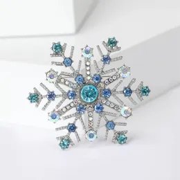 Brooches Personalised Fashion Alloy Rhinestone Snowflake Brooch Christmas Decoration Trendy Versatile Clothing Accessories