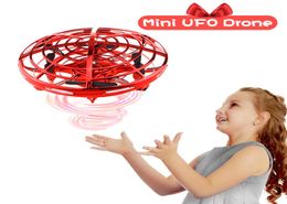 Hand Operated RC Helicopter Aircraft Tik tok Short video tool Mini Drone UFO Christmas Infrared Inductio Flying Ball Toys For Kids8117535