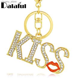 Keychains Lanyards Chic Kiss Letters Keychain Red Lips Keyring For Women Crystal Lady Purse HandBag Bag Pendant For Car Keychains rings holder K376 Y240417