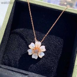 Luxury Top Grade Vancelfe Brand Designer Necklace Flower Necklace 925 Sterling Silver Plated 18k Gold White Shell High Quality Jeweliry Gift