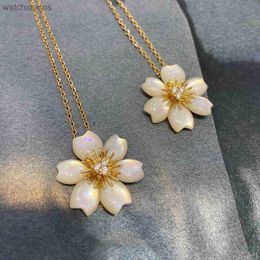 Luxury Top Grade Vancelfe Brand Designer Necklace Flower Necklace 925 Sterling Silver Plated 18k Gold White Fritillaria High Quality Jeweliry Gift