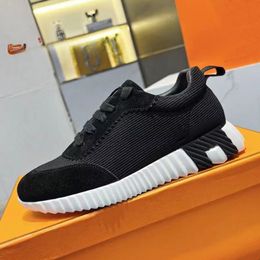 Bouncing Casual Designer Shoe Lace-up Round head Men's Low Top B30 Sneakers Travel Leather Fashion Women's flat jogging shoes B22