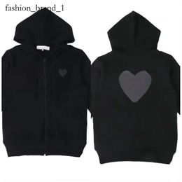 Play Hoodie New Hoodie Sweatshirts Zipper Loose Coat Play Sweatshirt Commes Small Red Heart Jacket Garcons Standard and Fleece Jumpers Cardigan Play 3351