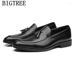 Dress Shoes Wedding Men Oiffeur Classic Brand Italian Leather Formal Big Size Sepatu Slip On Pria Zapatos