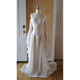 Koronkowe sukienki ślubne średniowieczne dla kobiet zacieśniane długie rękawy vintage renesansowe sukienki ślubne