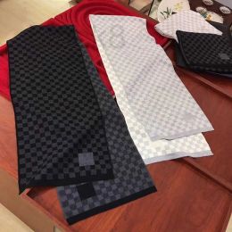 Scarves Scarves Designer Wind men's Wool Scarf Black and white chess plate Knitted Warm Bib XBCN
