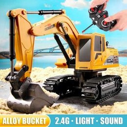 Diecast Model Cars RC excavator 2.4Ghz 6-channel 1 24 RC engineering vehicle alloy and plastic excavator boy toy 6CH and 5CH RTR childrens Christmas gift J240417