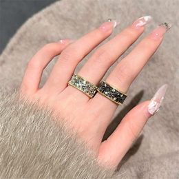 Bucc Brand Ring Italian Luxury Designer Handmade Brushed Palace Style Emotion Two Tone Gold Craft Ring French Retro Rotating Girl Adjust 3338