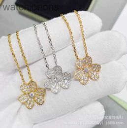 Luxury Top Grade Vancelfe Brand Designer Necklace v Gold Plated Clover Necklace Full Diamond Advanced Precision High Quality Jeweliry Gift