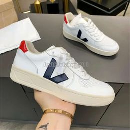 Fashion French Brazil Green Low-carbon Life V Organic Cotton Flats Platform Sneakers Women Casual Classic White Designer Ss Mens Loafers There's A V on the 826