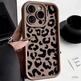 Cell Phone Cases INS Leopard Print Phone Case For phone 14 Pro Case phone 11 12 13 15 Pro Max XR XS X 7 8 Plus SE SE3 Matte Silicone Soft Cover