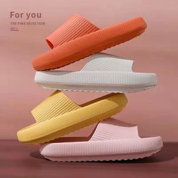 Cloud Cushion Slides Fashion Women Summer Soft Slippers Thick Platform Bathroom Home Men Indoor Nonslip Antislip Female 240412