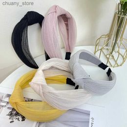 Headbands Fashion Pleated Gauze with Middle Knot Twisted Knot Wide Edge Hair Band Minimalist and advanced feeling Womens Hair Accessories Y240417