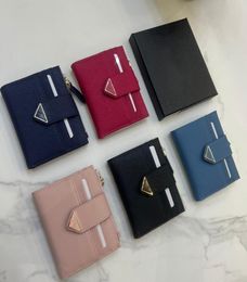 Small bag Saffiano Leather Wallet Credit Card Slots Bill Compartment Document Pocket Enamelled Metal Triangle Logo Lettering Hardwa4613604