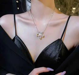 Luxury Top Grade Vancelfe Brand Designer Necklace Five Leaf Petal Necklace Womens Design High Quality Jeweliry Gift