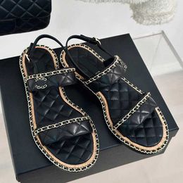 Luxury Slippers Womens Slippers sliders sandal Summer loafer Beach Casual Shoes flat Channel luxury Designer Slippers top quality black white mule sandale 35-42 A3