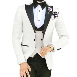 3 Pieces Wedding Tuxedos Suits Mens Black Peaked Lapel Custom Made Terno Trim Fit Groom Formal Wear Weddings Party Man Blazer Prom Evening Gowns s