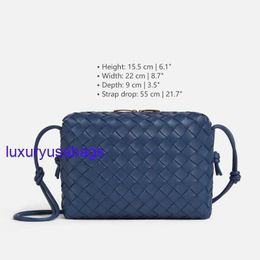 Womens Loop Camera Bag BotegaVeneta Small Intrecciato Leather Cross-body Bag Height 15.5cm Width 22cm Depth 9cm Strap Drop 55cm U8RJ