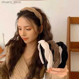 Pannband aishg enkel bred sidokant tyg hårband kvinnor mode koreansk retro flätad pannband fast knut hoop flickor hår tillbehör y240417
