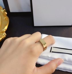 Mens Luxurys Designers Jewelry Designer Ring for women Men Zirconia Engagement Titanium Steel Wedding Rings jewelry Gifts Fashion 6662566