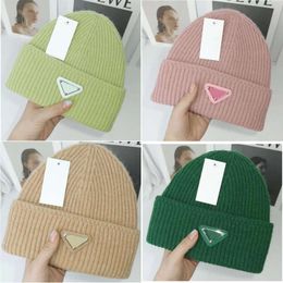 Beanies Designer Winter Bean Men and Women Fashion Design Knit Hats Prasda Beanie Fall Woollen Cap Letter Jacquard Unisex Warm Skull Hat High Quality ie