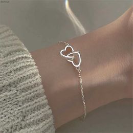 Bangle New Silver Colour Double Interlocking Small Hearts Bracelet Bangle For Women Fine Fashion Jewellery Wedding Party GiftL240417