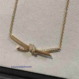 Simple Luxury Tiffenny Brand Pendant Necklace HANDI High Quality Jewellery T Family Knot Series Diamond Rose Gold Flat Replacement Straight