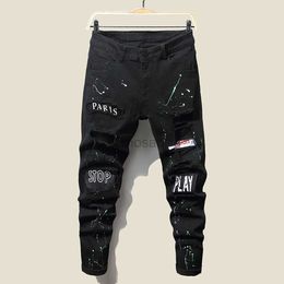 Jeans maschi maschi uomini rotti blu pieghetti blu patch motociclisti fori streetwear strappati patchwork intrecciati pantaloni denim slim pantaloni magri d240417