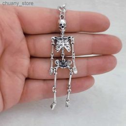 Keychains Lanyards Fashionable foldable skull pendant keychain men and women antique metal alloy skull pendant keychain car keychain gift Y240417