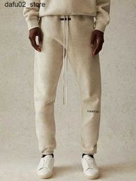 Calças masculinas FW21 Moda Menção Letra Reflexiva Pants Casual Para Men Luxo Mulheres High Street Surmas Esportivas de tamanho grande Q240417