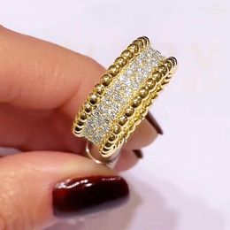 Cluster Rings Huitan Bling Promise For Women Wedding Bands Accessories Novel Design Female Fashion Party Jewelry