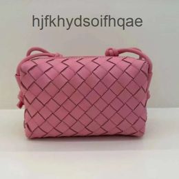 Botteega Loop One Bag Lady Square Veneeta Bags 2024 Leather Woven Designer Loop Camera Candy Color Mini Purse Small Shoulder Diagonal Cross E04J