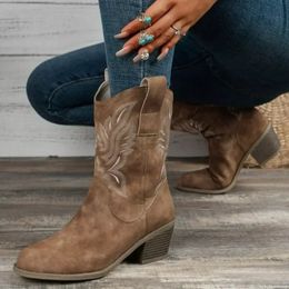 Classic Western Boots for Woman Cow Suede Pointed Toe Wedges Heel Ankle Boots Simple Comfortable Cowboy Boots Female 240411