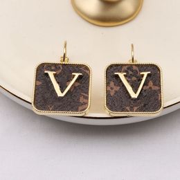 classics Special-Interest Design Geometric Square Ear Hook Earrings New Leather Tag Fashion Simple, Temperamental and Personalised Ear Rings