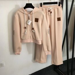 Designer Women's Sportswear Loewees Sports Fitness Apparel Two-Piece Set Long Sleeve Jacket + Pants Casual Woven tredimensionell tröja