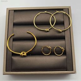 Designer Celiene Jewelry Celins Celi / Saijia New Knotted French Ins Cool Wind Bracelet Gold Big Earrings Circle