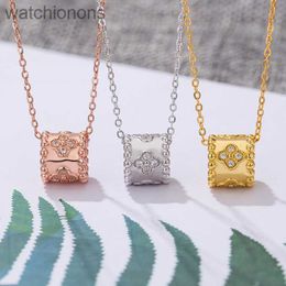 AAA quality vanclef necklace designer women luxury clover necklace Vgold High Version Four Leaf Clover Kaleidoscope Necklace with Womens Inlaid High Quality