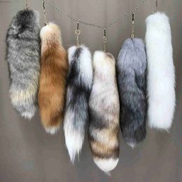 Keychains Lanyards natural fox fur tail keychain furry 2024 chic y2k beautiful accessory length 40 cm Car Keychains For Women d240417