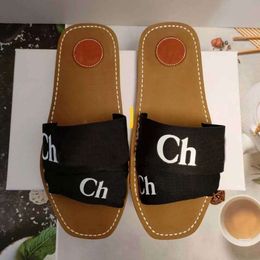 Designer sandals Wooden slippers Luxury brand canvas square toe letter canvas slippers Womens sandals Summer fashion flat beach outdoor slippers womens shoe