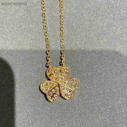 Luxury Top Grade Vancelfe Brand Designer Necklace v Gold High Edition Lucky Full Diamond Clover Necklace Womens Lucky Grass High Quality Jeweliry Gift