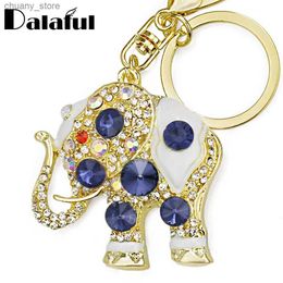 Keychains Lanyards Beautiful Elegant Crystal Bag Pendant Purse Bag Buckle Exquisite Trendy Key chains Holder Keyrings Keychains For Car K189 Y240417