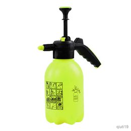 Sprayers 2L Garden Sprayer Bottle Hydraulic Pressure Watering Manual Fogger Adjustable Nozzle Leakproof Explosion-proof Outdoor Supplies