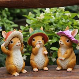 Creative Resin Squirrel Garden Decoration Home Outdoor Accessories Simulated Animal Ornaments Fairy Garden Miniatures 240411